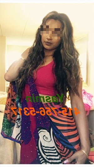 Semiha call girl in South Milwaukee WI and tantra massage